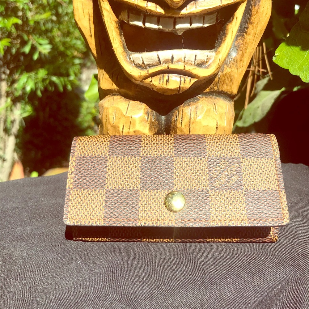 Louis Vuitton Damier key holder